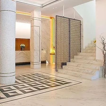 Hotel Cleopatra