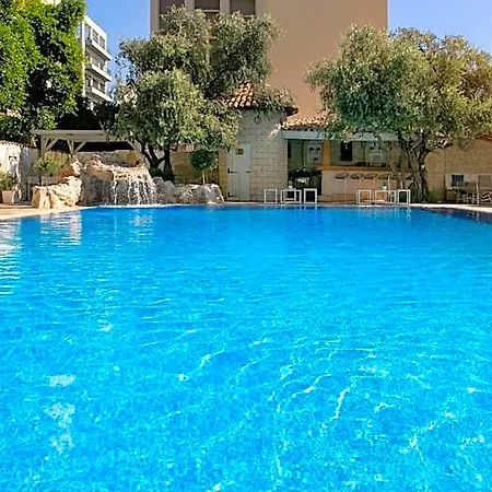 Hotel Cleopatra