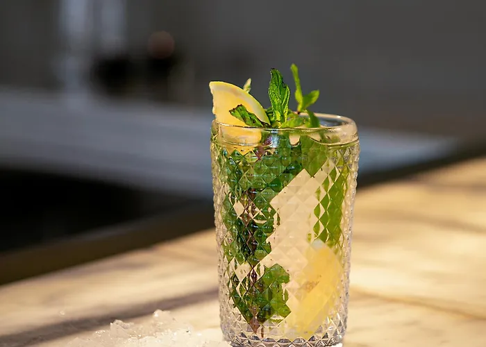 クレオパトラ ホテル ニコシア