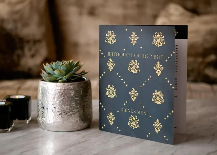 クレオパトラ ホテル ニコシア