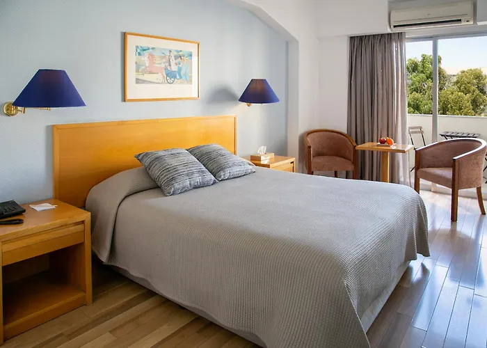 クレオパトラ 4* ニコシア