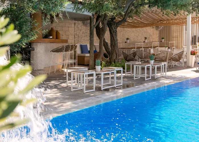 ホテル クレオパトラ ニコシア