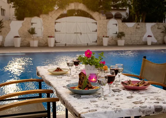 ホテル クレオパトラ ニコシア