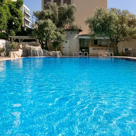 Cleopatra Hotel 4*